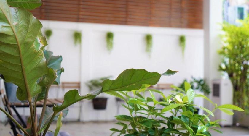 Silom Studios Bangkok Exterior photo